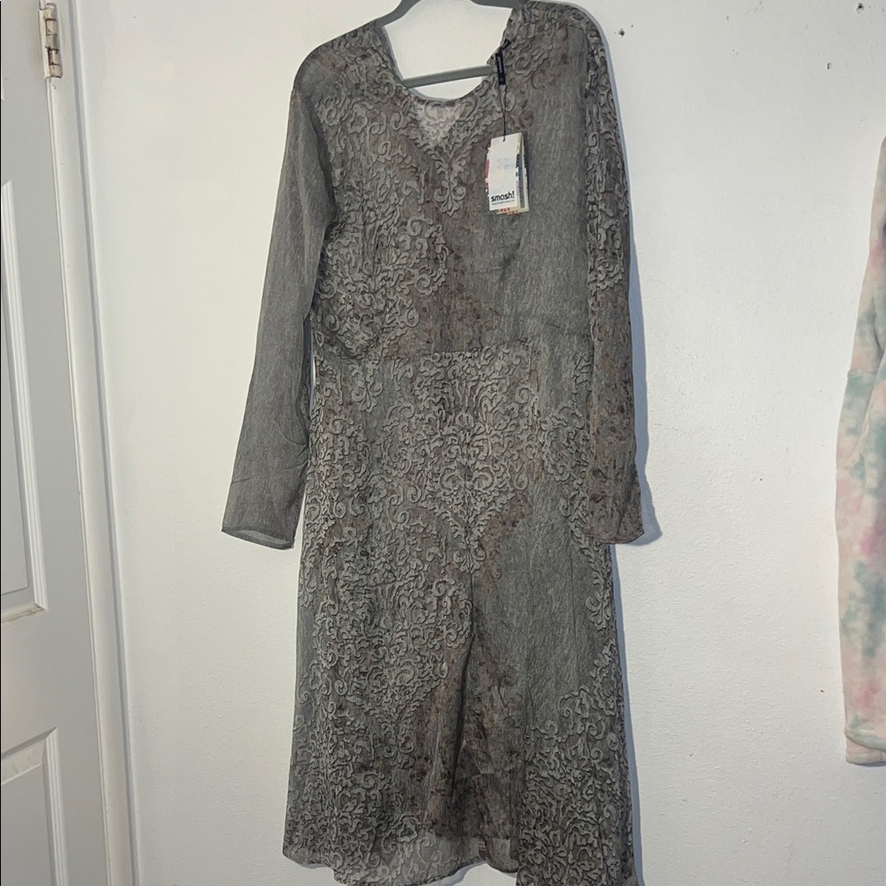 Smash! Elegant Long Sleeve Lace Dress in Gray